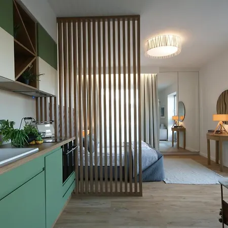 Irs Royal Irs Yacht Park 格丁尼亚